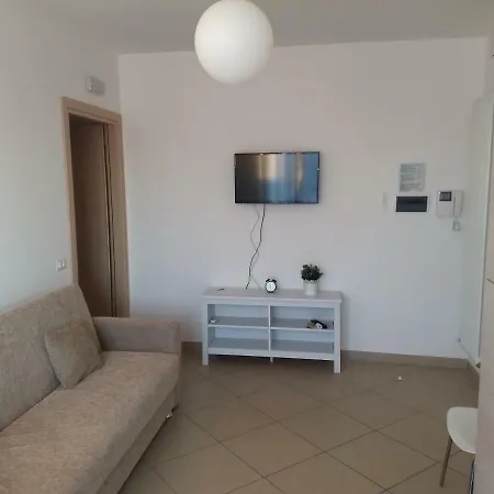 Apartment Seafront And Mountain View Penthouse
